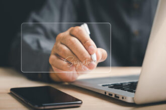 Signature électronique qualifiée : pourquoi le niveau maximal de sécurité s'impose en entreprise ?