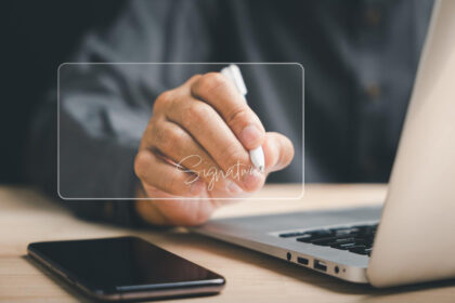 Signature électronique qualifiée : pourquoi le niveau maximal de sécurité s'impose en entreprise ?